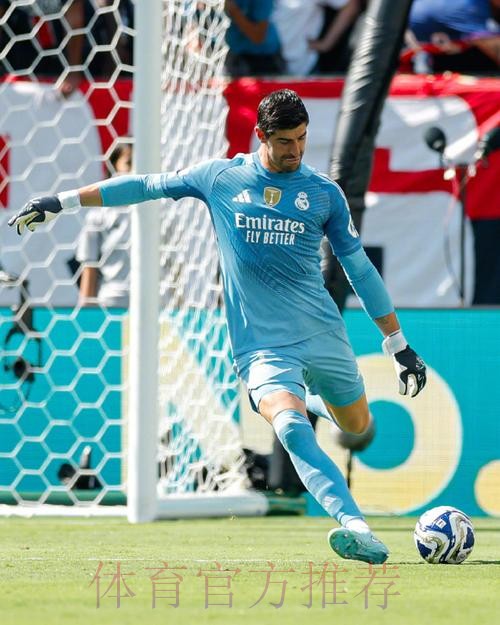 西媒:皇马告知我们库尔图瓦本轮欧冠不会复出 西媒:皇马告知我们库尔图瓦本轮欧冠不会复出